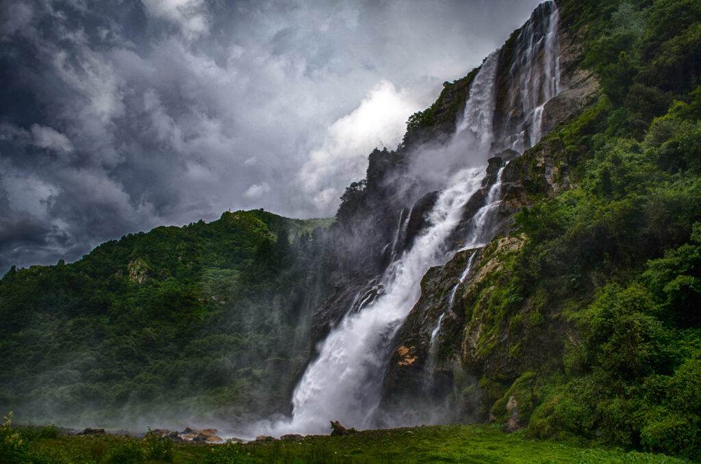 Top Waterfalls to Visit While Travelling to Arunachal