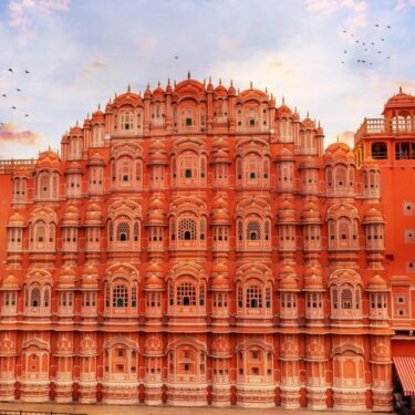 Hawa Mahal: Jaipur Travel Guide