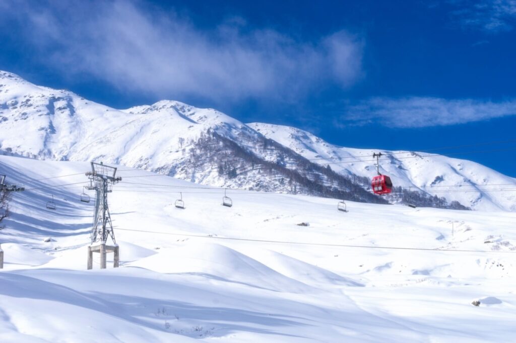 Gulmarg Pops Up as a Premier Hotspot for Winter Adventures in India