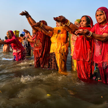 Ganga Sagar Mela Sets Unprecedented Record with 1 Crore Pilgrims in Attendance