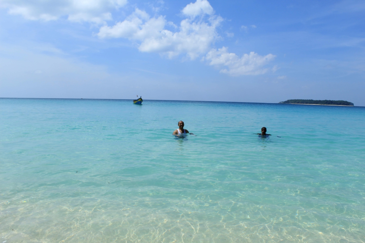 Sunbasking in the soothing turquoise waters of Bada Khari is an unparalleled experience.