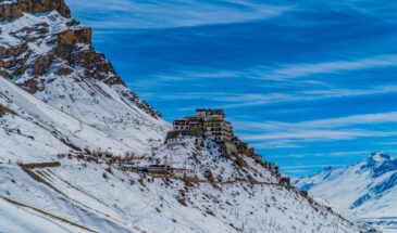 Amidst Himachal Pradesh's Snowy Spectacle, Tourists Rescued from Atal Tunnel