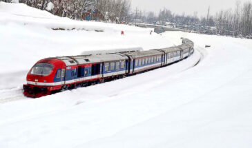 Snow-Covered Kashmir Valley on the 'Polar Express': Enchanting Winter Train Journey from Banihal to Baramulla