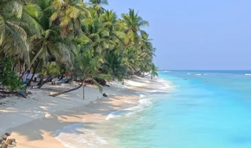 Palm Fringed Kavaratti Lagoon Beach: One of the top beach in SetMyTrip's Kavaratti Tour Package