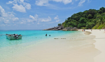 Thailand Tour Packages by SetMyTrip: Similan Islands Boat Trip