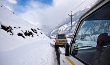 Experience Sonmarg's Snow Clad Landscapes in the curated Kashmir Winter Tour Packages by SetMyTrip