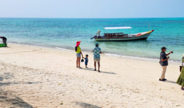 Beaches in Agatti Island: Andhaan or Anthan Beach, Best Beach in Agatti Island for Swimming and Beach Activities, Also Most Crowded