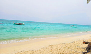 4 Nights and 5 Days Lakshadweep Package from Mumbai: Visit Anthan Beach, one of the popular beaches in the Agatti Island.