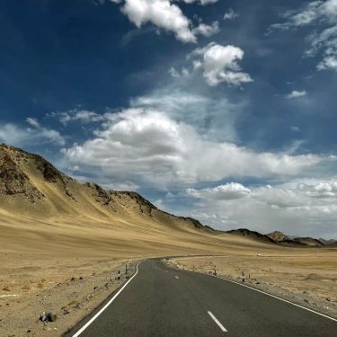 Mig La Pass Road in Ladakh: World’s Highest Motorable Road at 19,400 ft